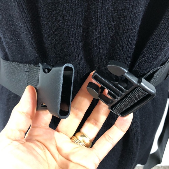 Puma Royale PU New With Tag Hipster Silver Fanny Pack - Picture 9 of 16